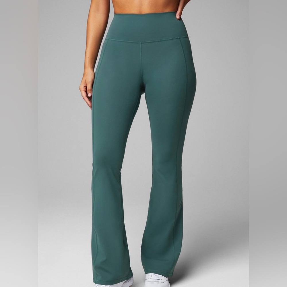 nwt fabletics oasis pureluxe high-waisted kick flare pants